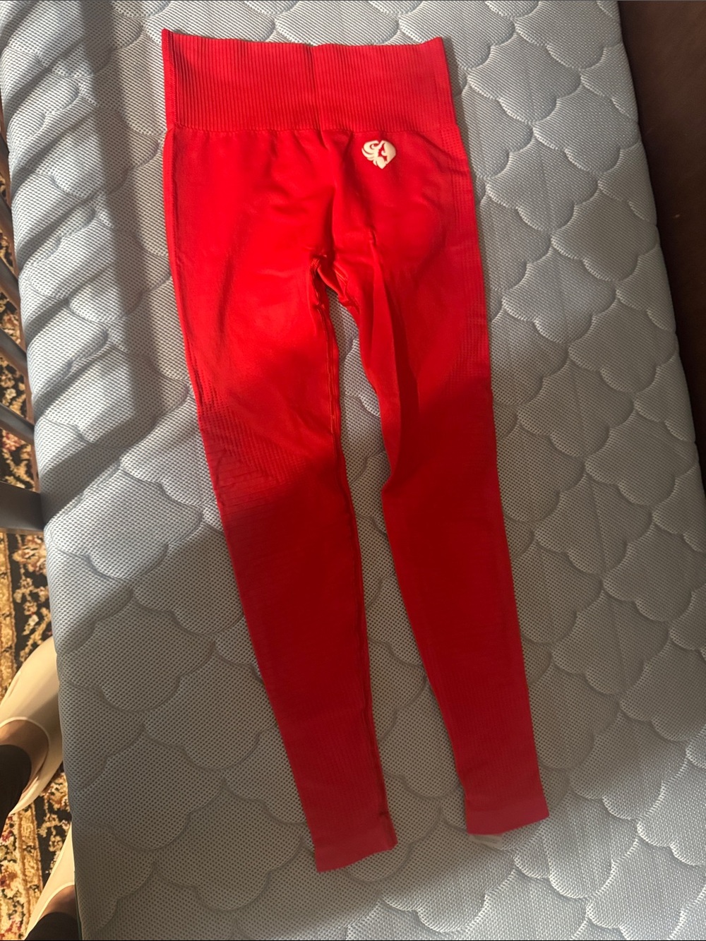 Seamless Red High-Rise Leggings with Heart Logo